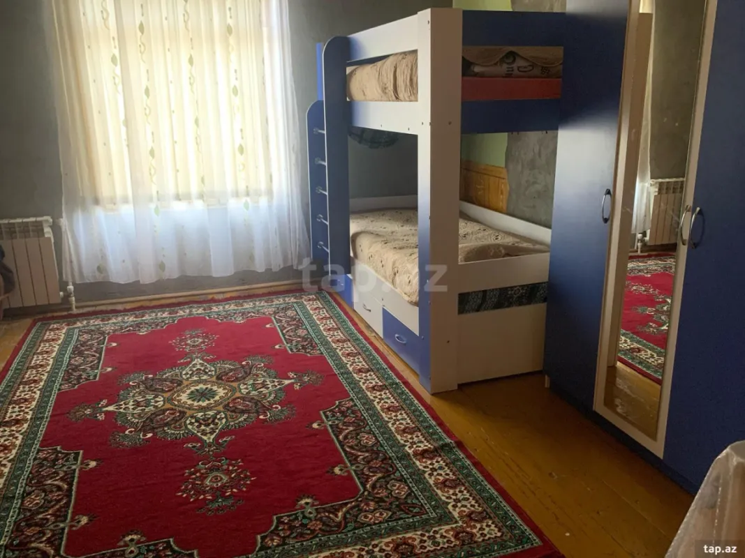 Satılır 5 otaqlı həyət evi
