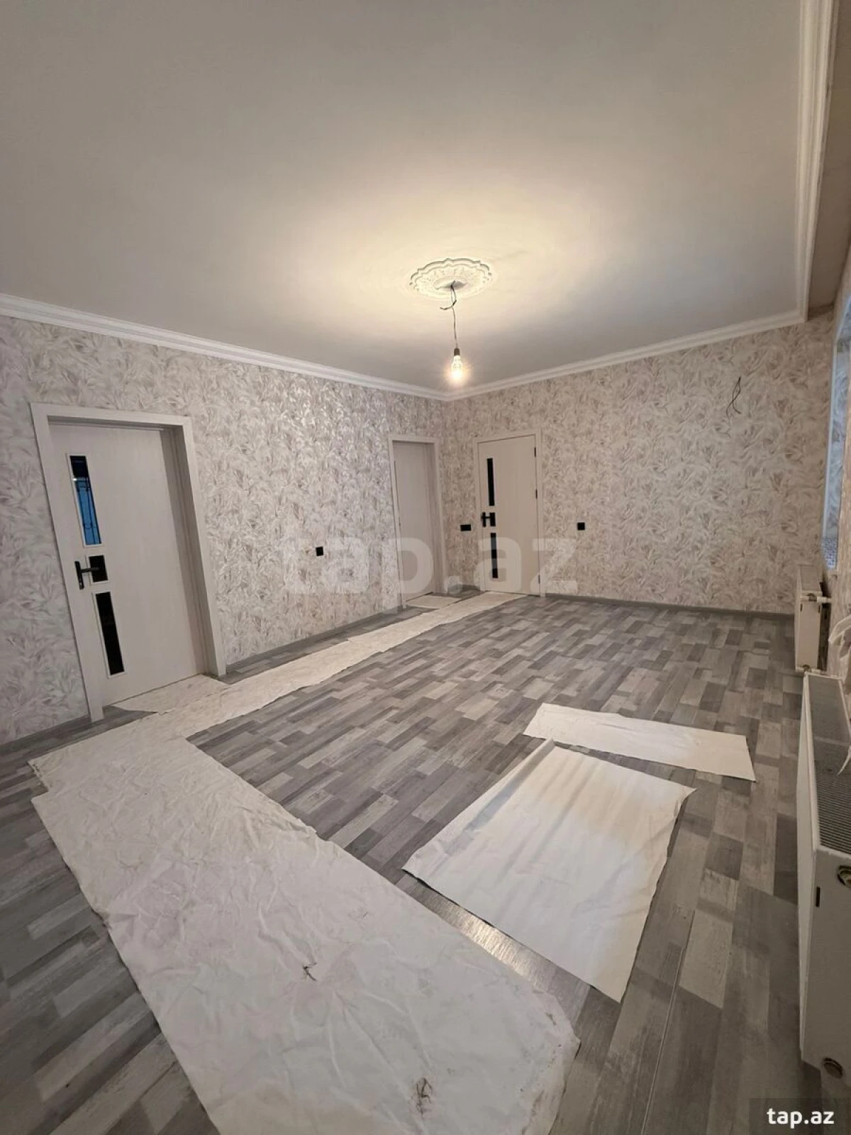 Satılır 3 otaqlı həyət evi