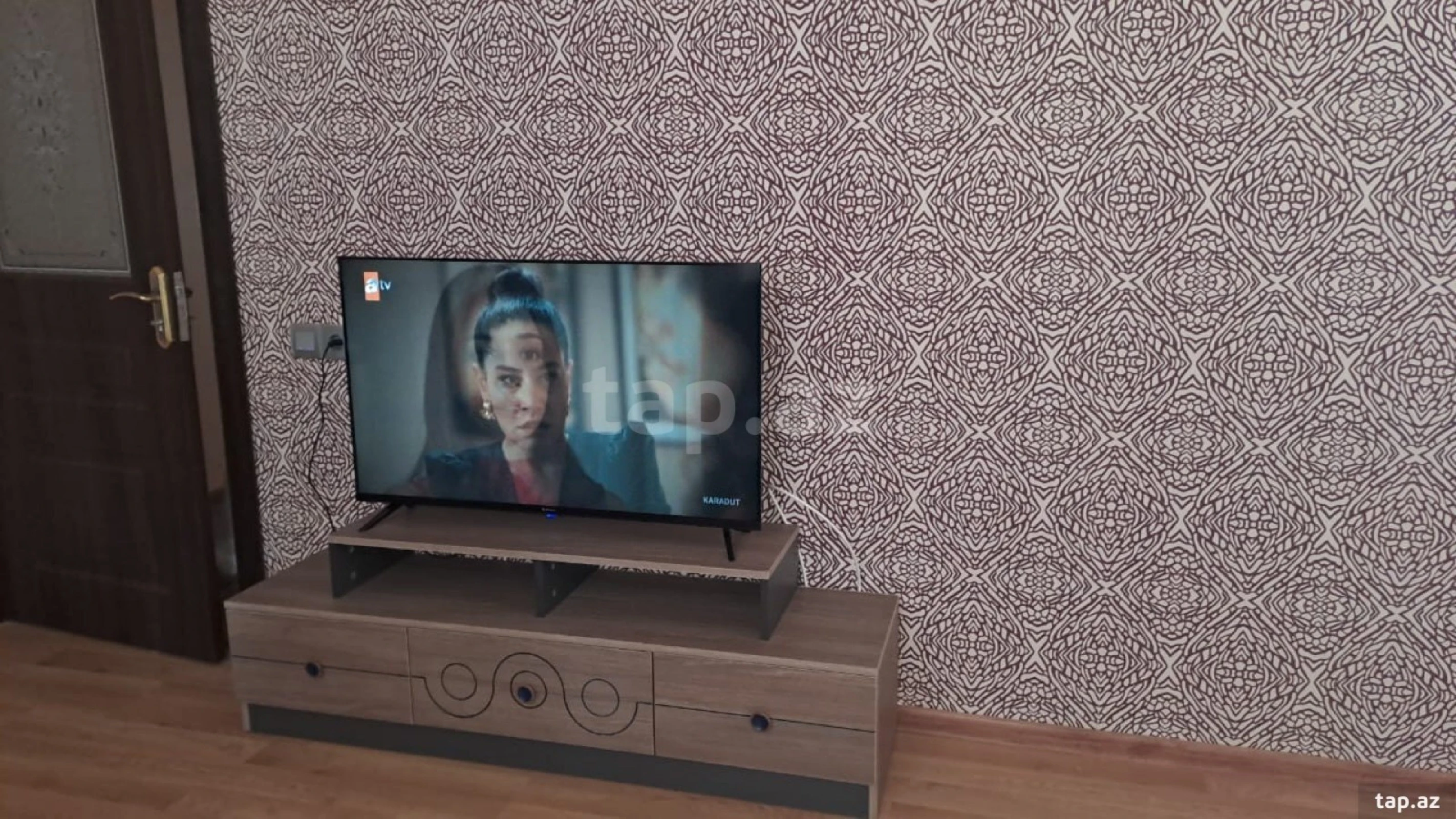 Kirayə verilir 2 otaqlı yeni tikili 70 m²