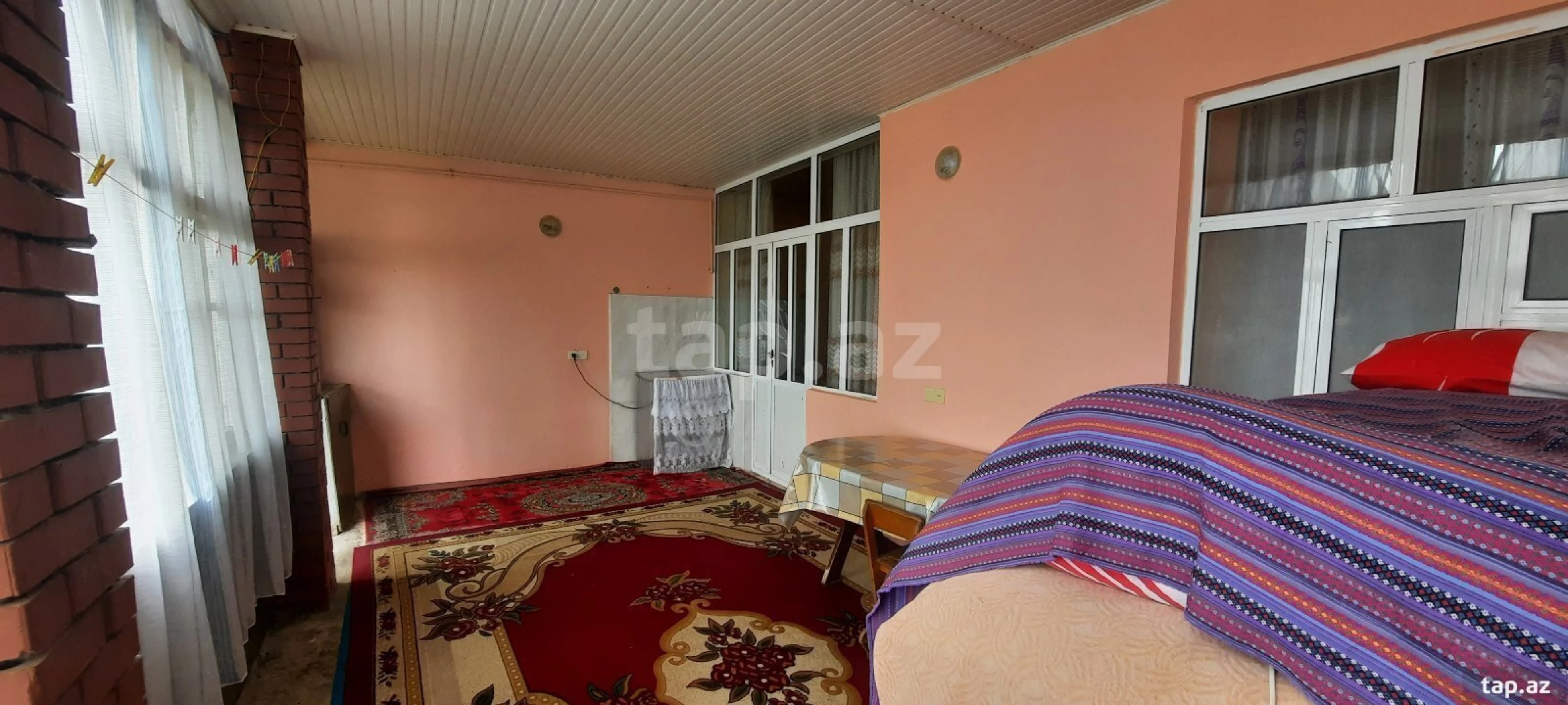 Satılır 4 otaqlı həyət evi