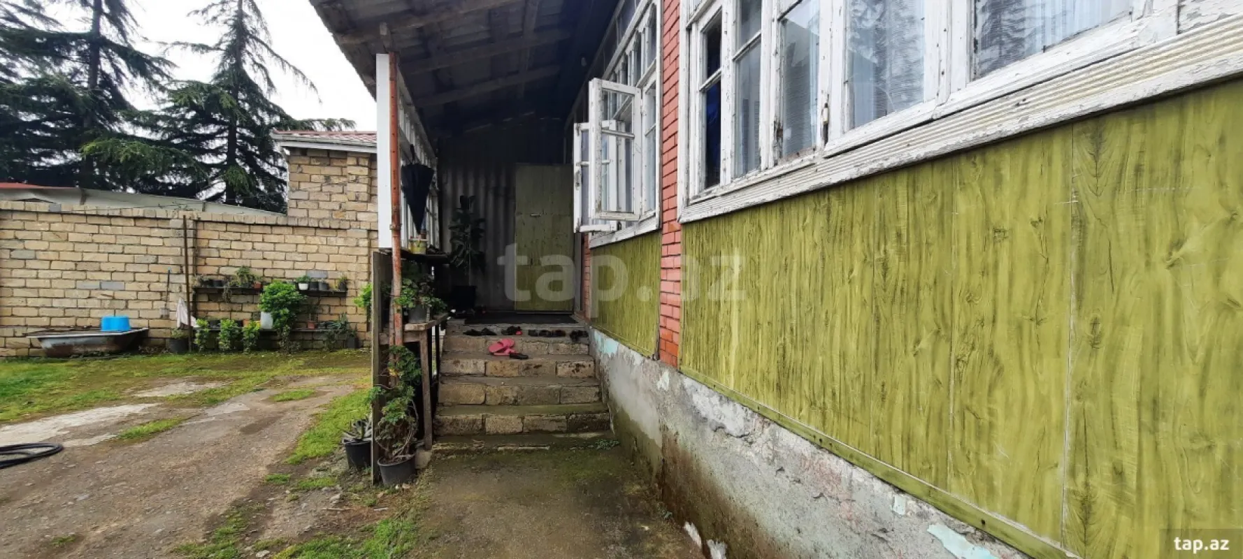 Satılır 4 otaqlı həyət evi