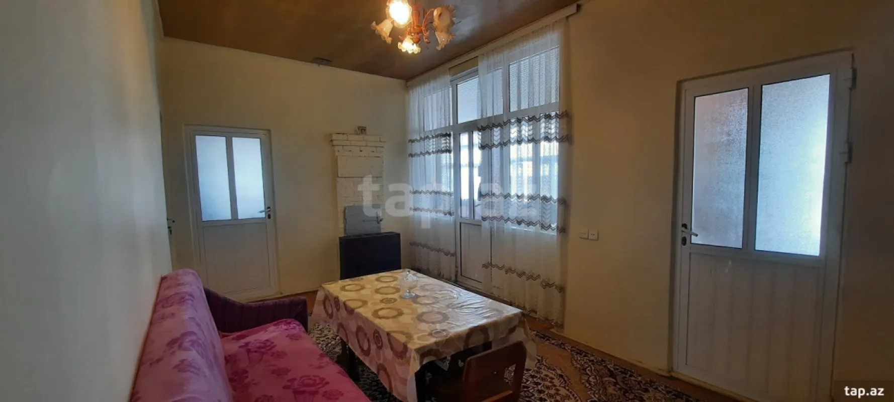 Satılır 4 otaqlı həyət evi