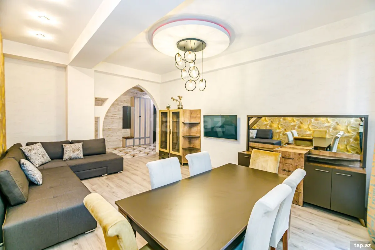 Kirayə verilir 4 otaqlı yeni tikili 140 m²