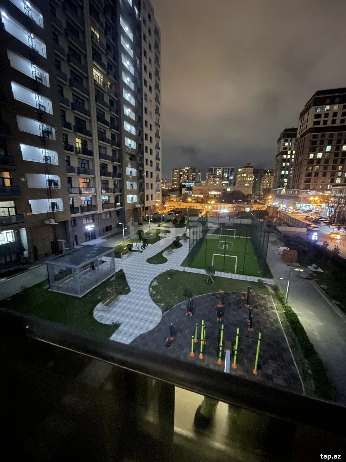 Kirayə verilir 2 otaqlı yeni tikili 60 m²