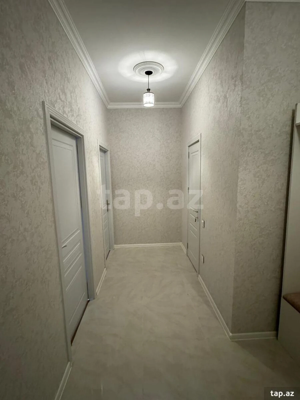 Kirayə verilir 2 otaqlı yeni tikili 75 m²