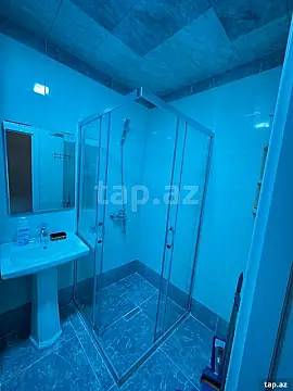 Kirayə verilir 2 otaqlı yeni tikili 75 m²