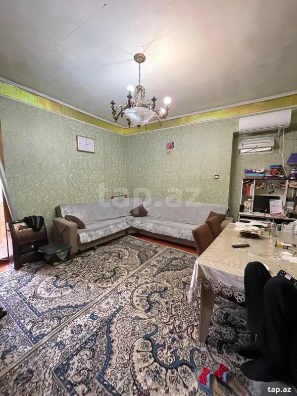 Satılır 4 otaqlı mənzil 90 m²
