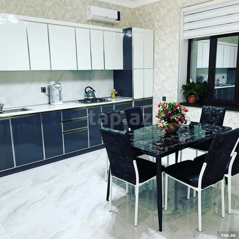 Kirayə verilir 5 otaqlı həyət evi 240 m²