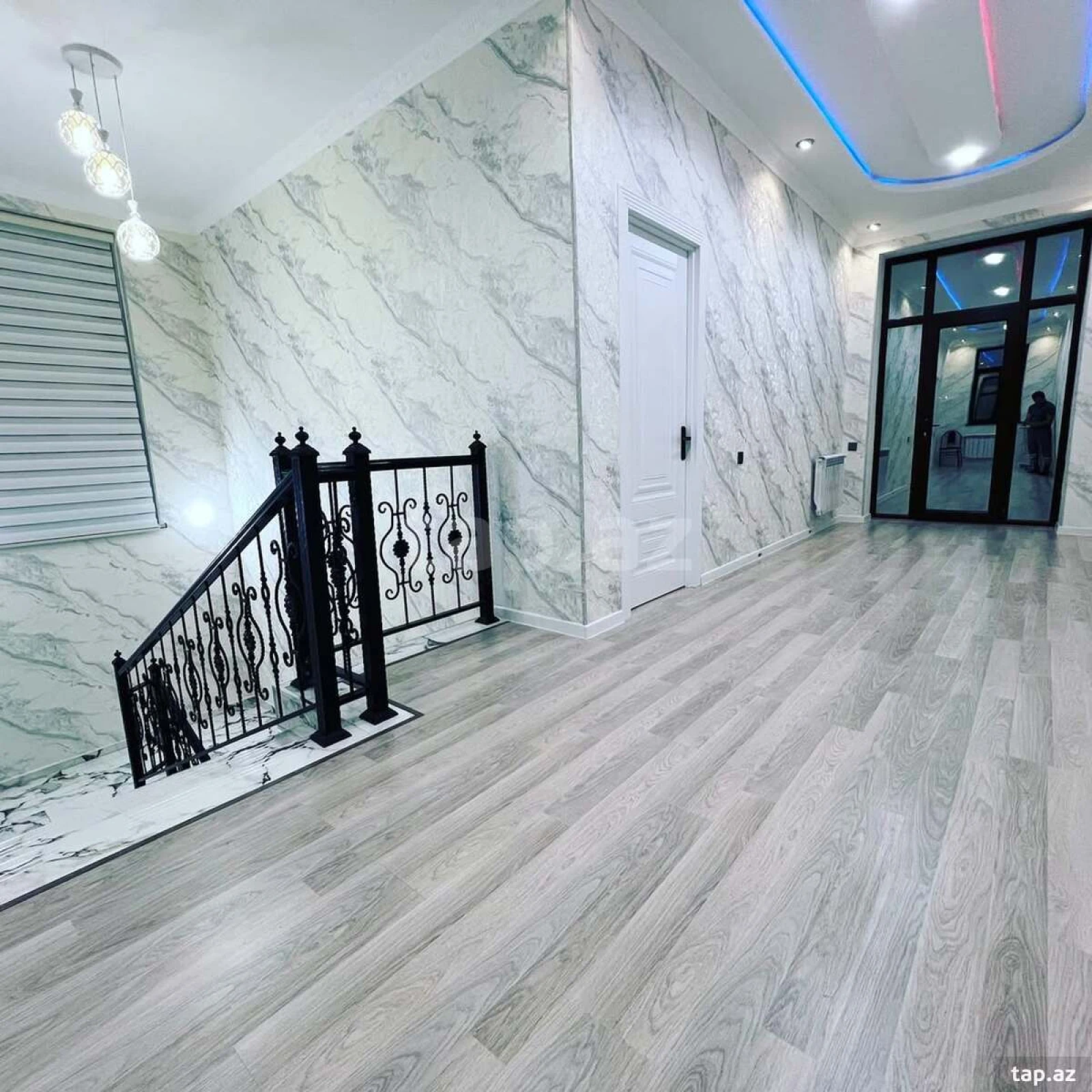 Kirayə verilir 5 otaqlı həyət evi 240 m²