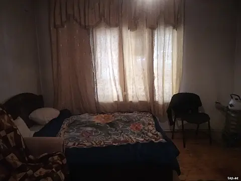 Kirayə verilir 1 otaqlı həyət evi