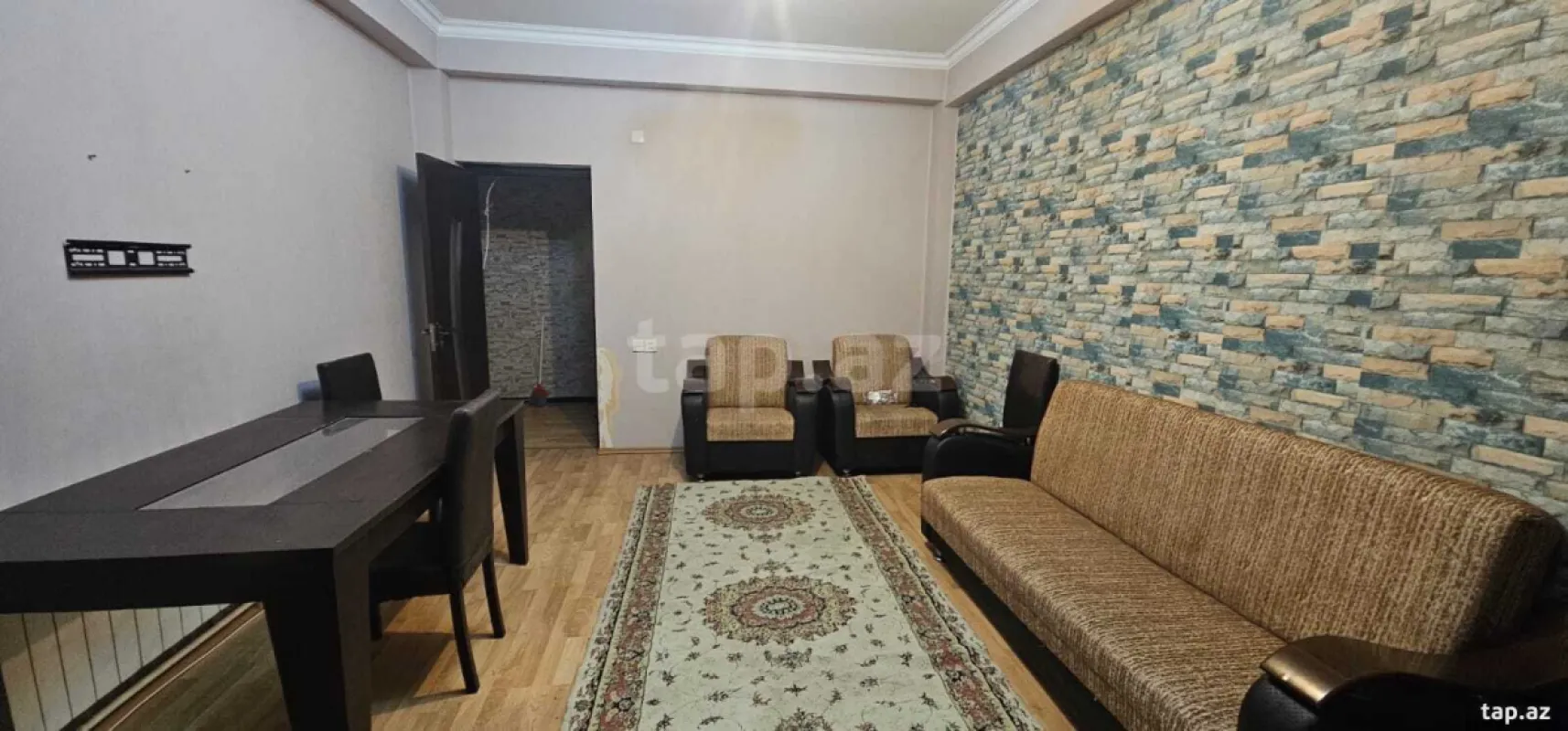 Kirayə verilir 2 otaqlı yeni tikili 80 m²