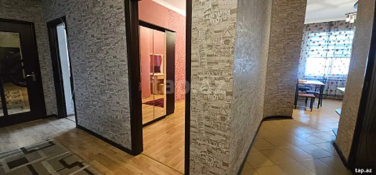 Kirayə verilir 2 otaqlı yeni tikili 80 m²