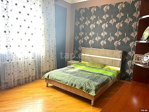 Satılır 6 otaqlı həyət evi