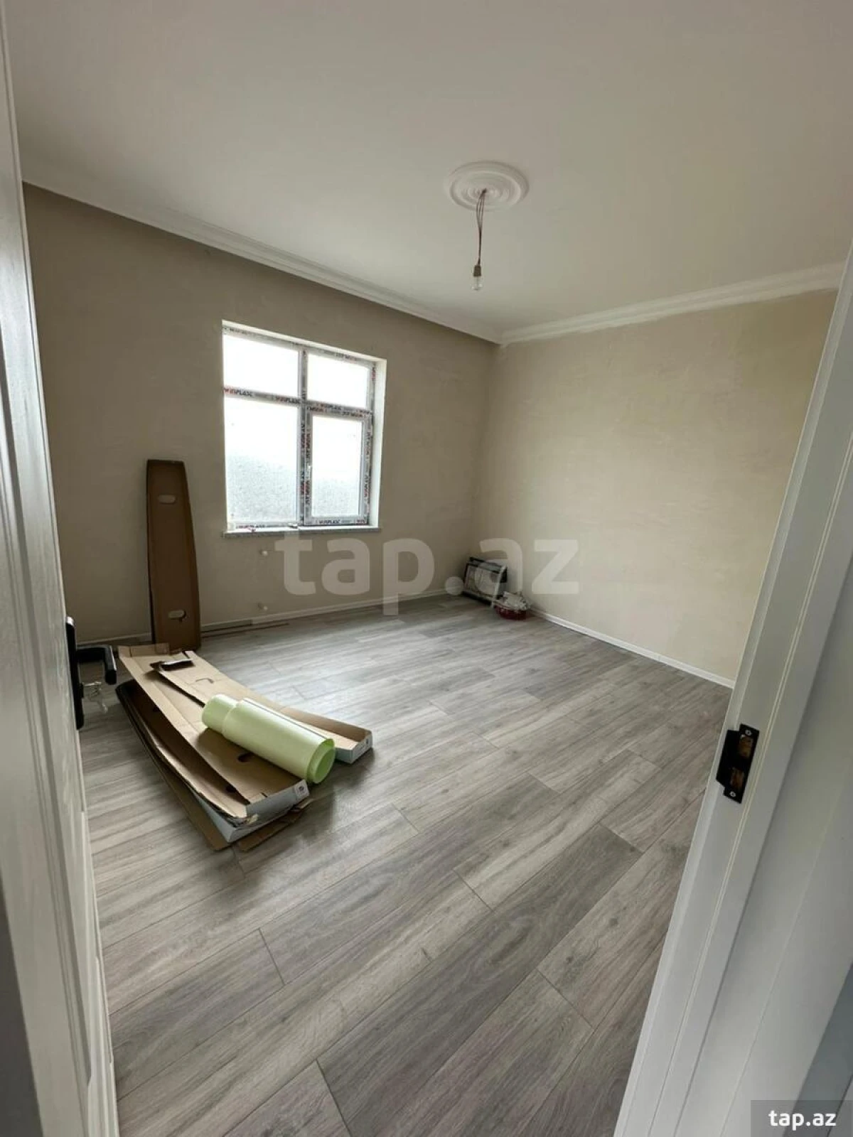 Satılır 4 otaqlı həyət evi