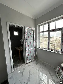 Satılır 4 otaqlı həyət evi