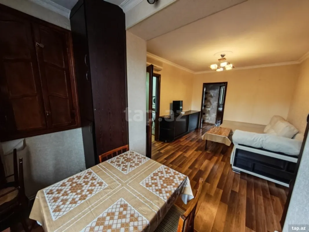 Kirayə verilir 2 otaqlı mənzil 65 m²