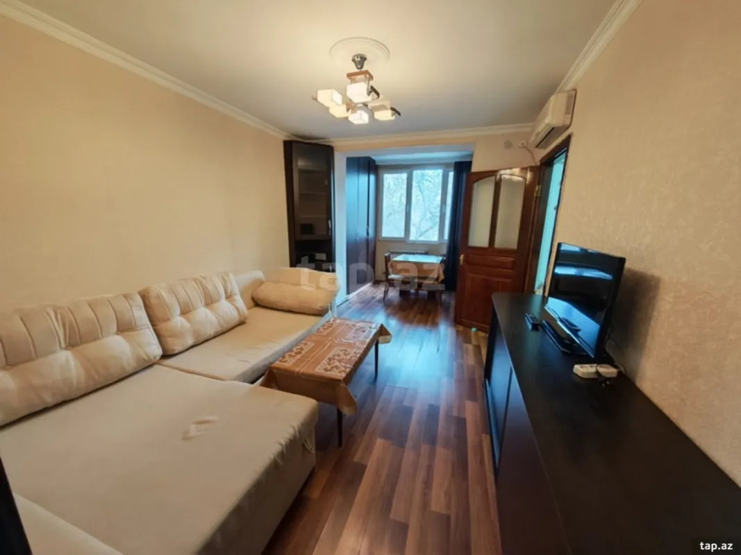 Kirayə verilir 2 otaqlı mənzil 65 m²