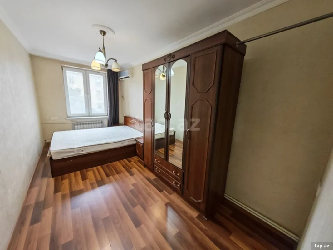 Kirayə verilir 2 otaqlı mənzil 65 m²