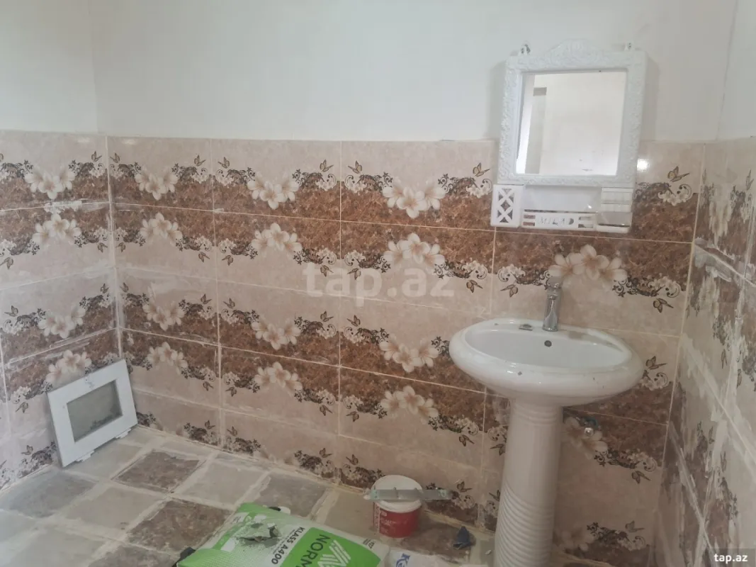 Satılır 2 otaqlı həyət evi