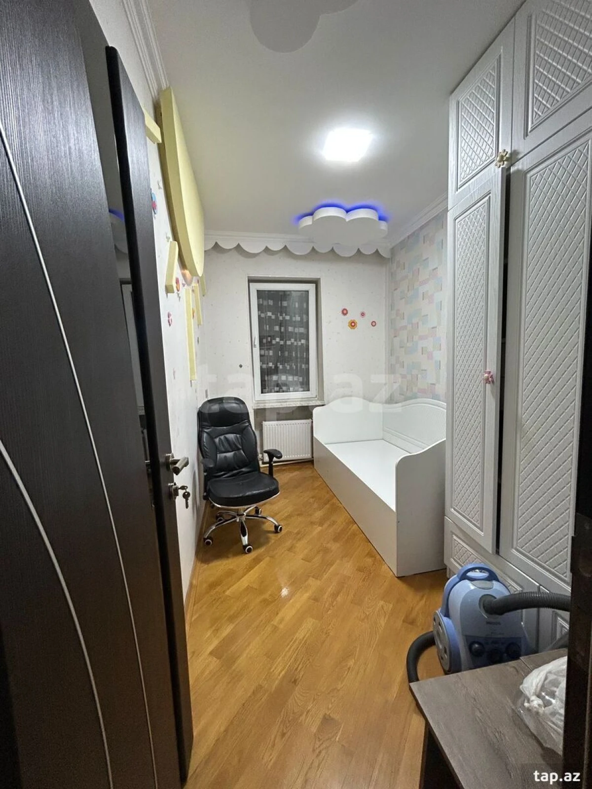 Kirayə verilir 3 otaqlı yeni tikili 70 m²