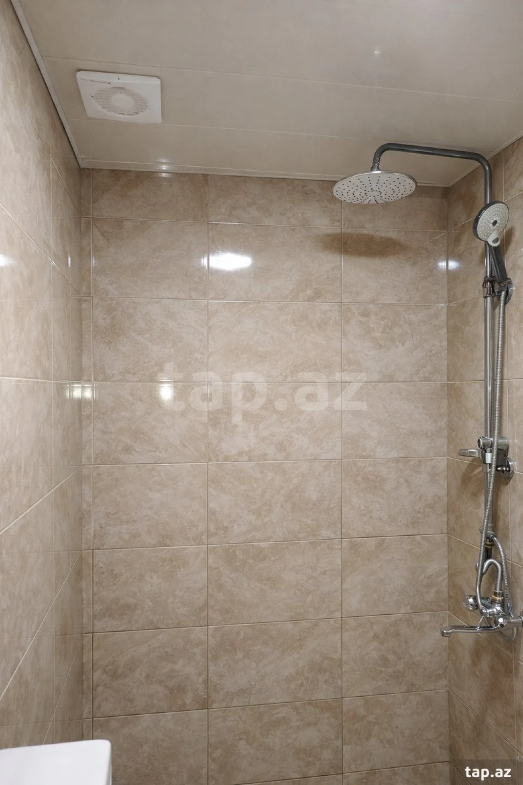 Satılır 3 otaqlı yeni tikili 87 m²