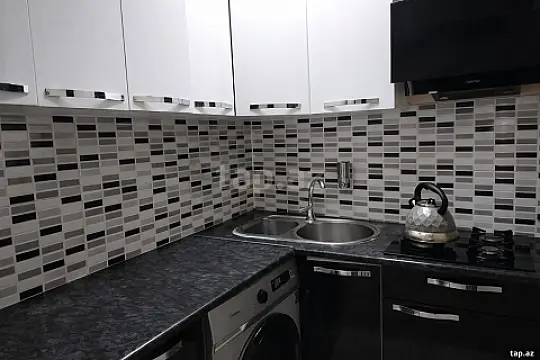 Satılır 3 otaqlı yeni tikili 87 m²