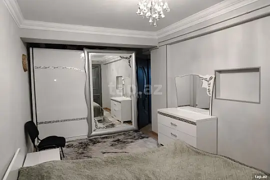 Satılır 3 otaqlı yeni tikili 87 m²