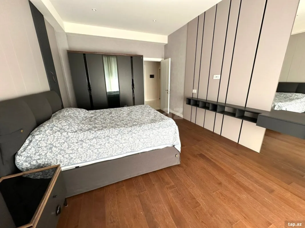 Satılır 2 otaqlı yeni tikili 95 m²