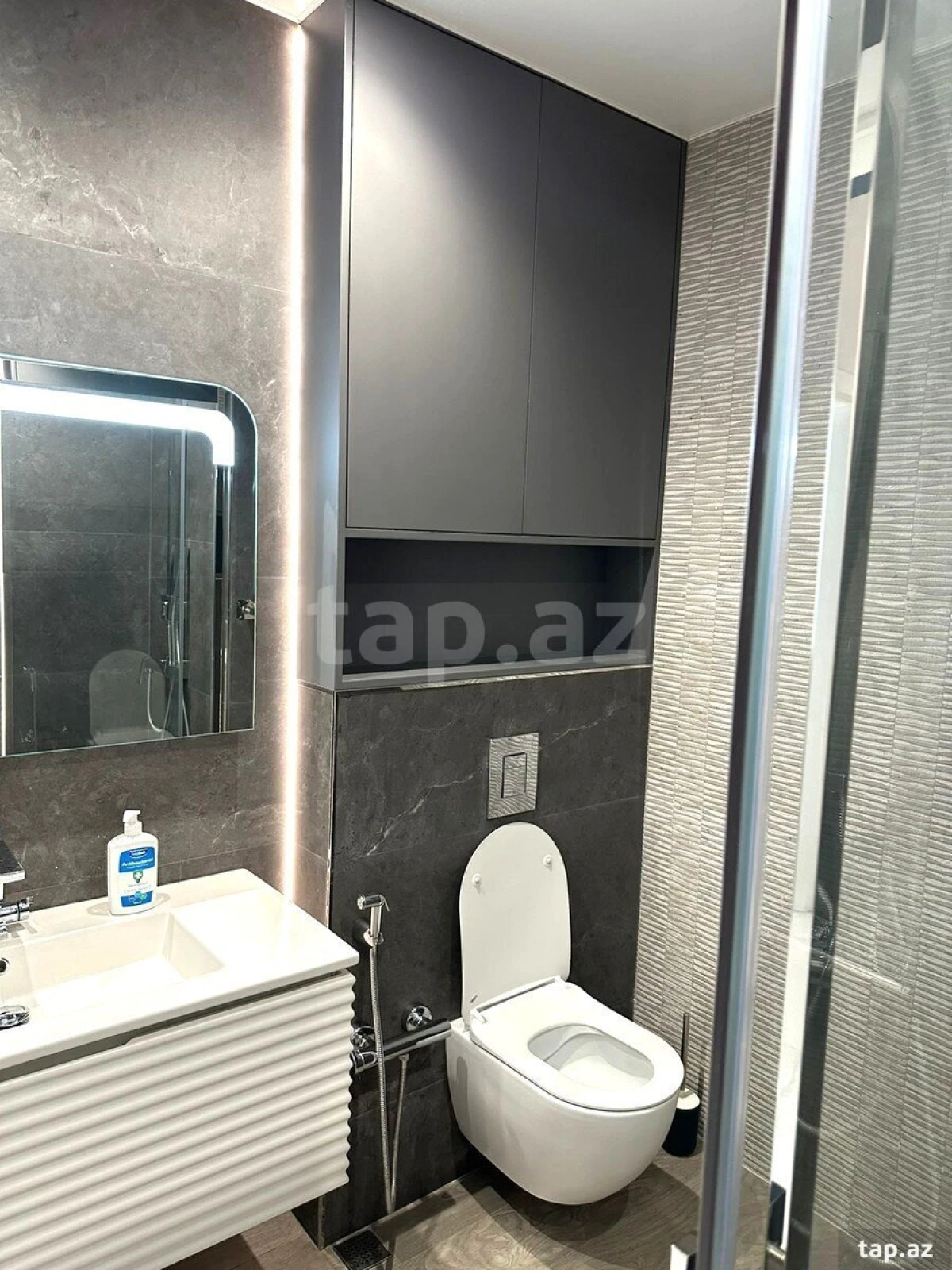 Satılır 2 otaqlı yeni tikili 95 m²