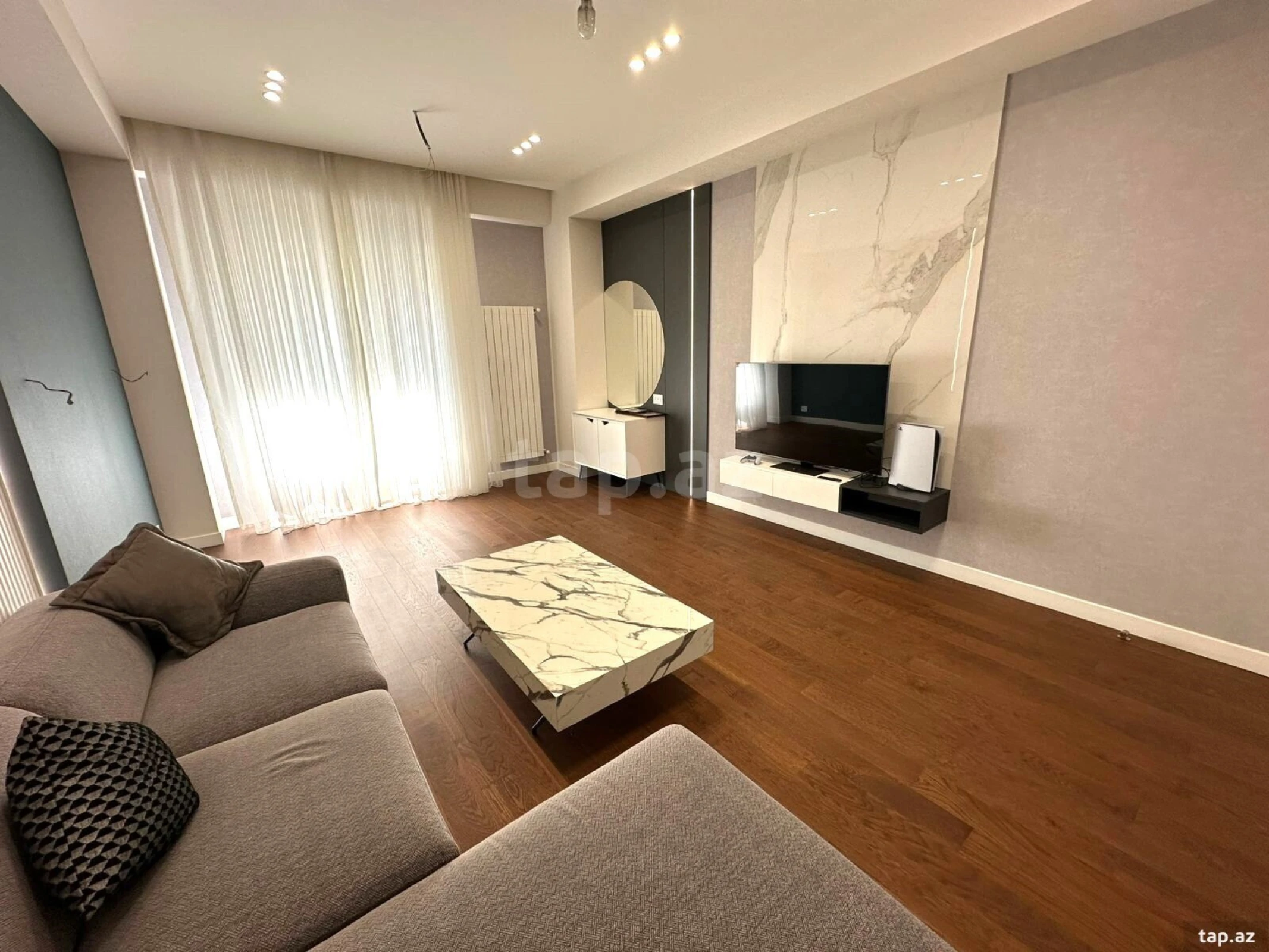 Satılır 2 otaqlı yeni tikili 95 m²