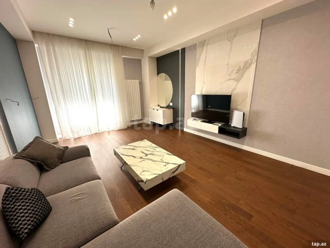 Satılır 2 otaqlı yeni tikili 95 m²