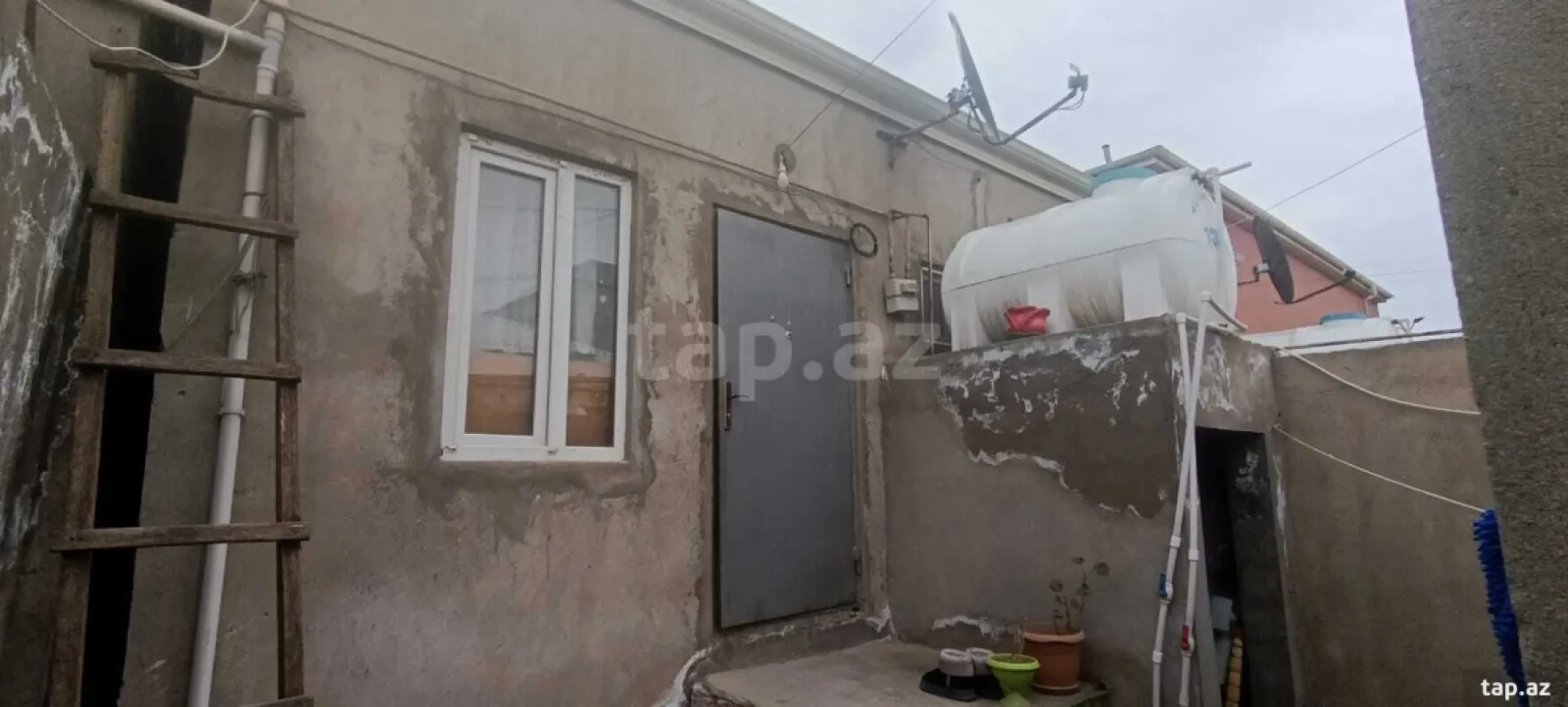 Satılır 2 otaqlı həyət evi