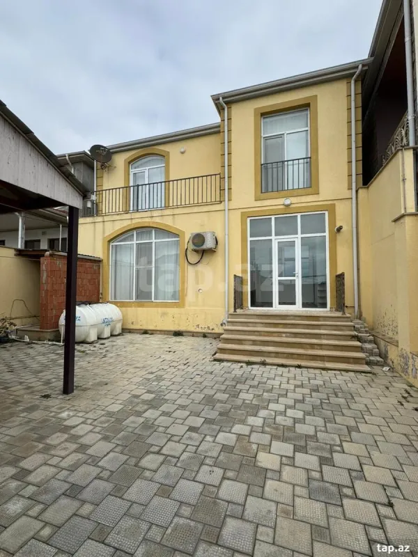 Kirayə verilir 4 otaqlı həyət evi
