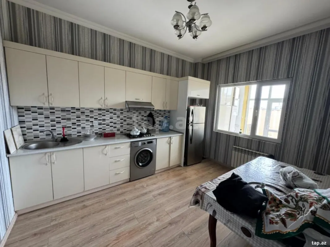 Kirayə verilir 4 otaqlı həyət evi