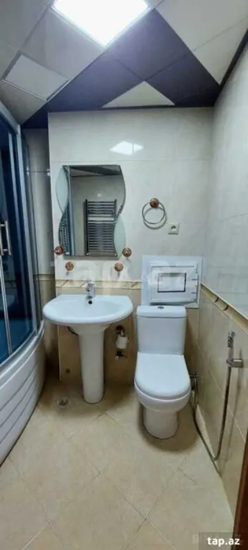 Kirayə verilir 3 otaqlı yeni tikili 115 m²