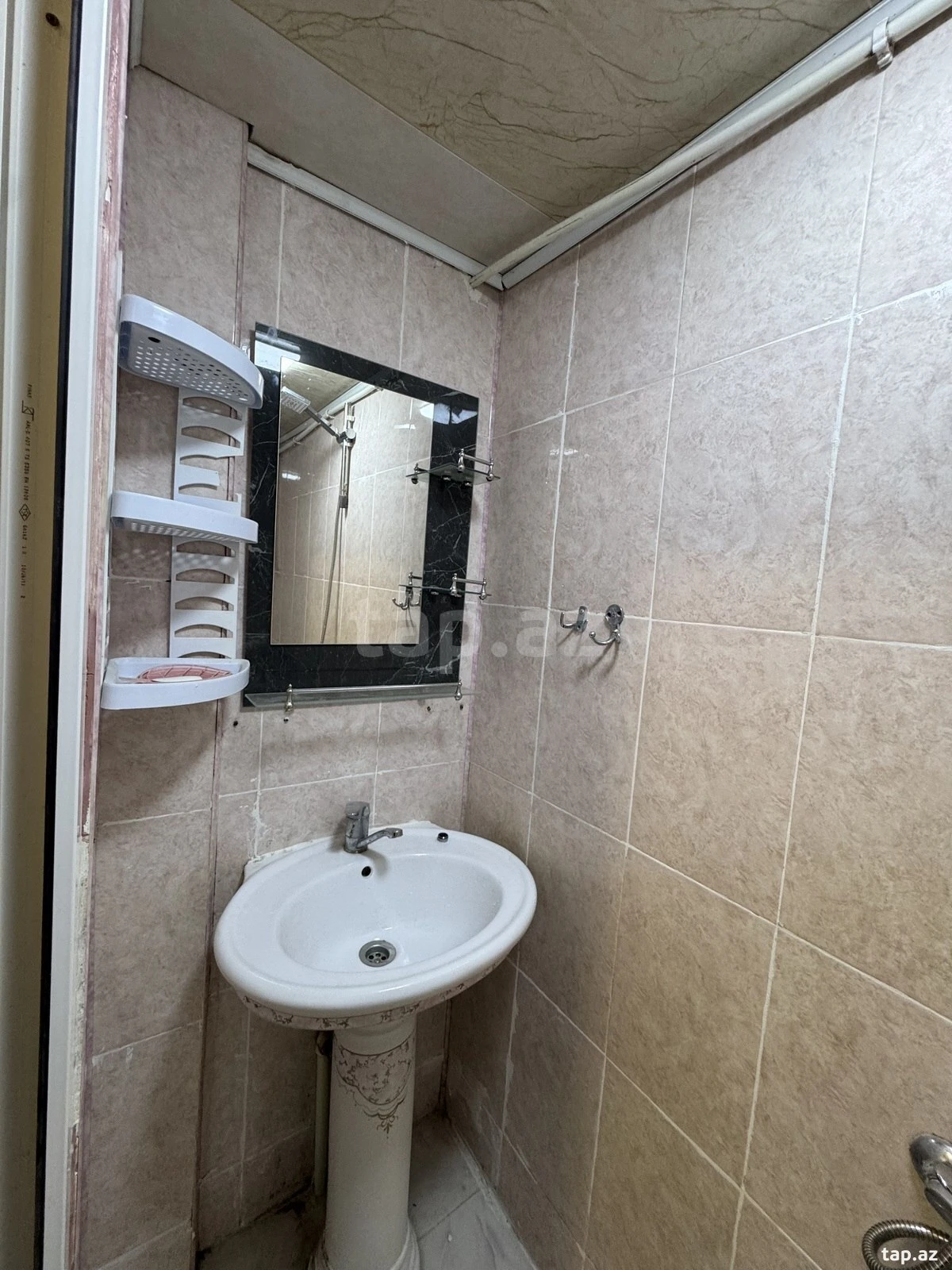Kirayə verilir 2 otaqlı mənzil 35 m²