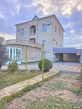 Satılır 8 otaqlı həyət evi 650 m² — Bakı, Şüvəlan 8 otaq 650.00 m²