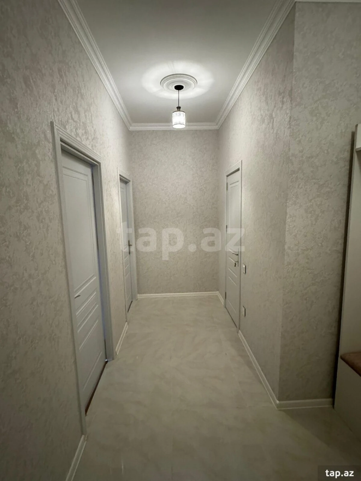 Kirayə verilir 2 otaqlı yeni tikili 75 m²