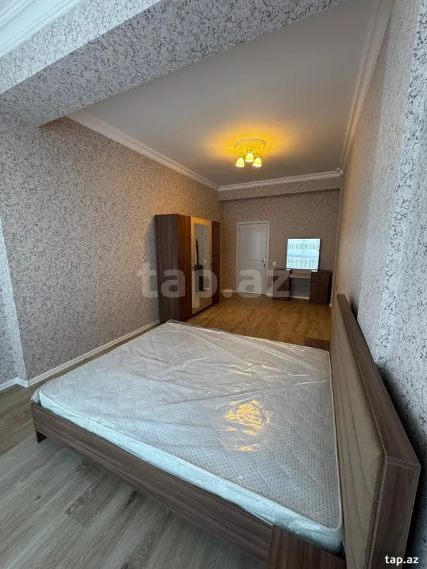 Kirayə verilir 2 otaqlı yeni tikili 75 m²