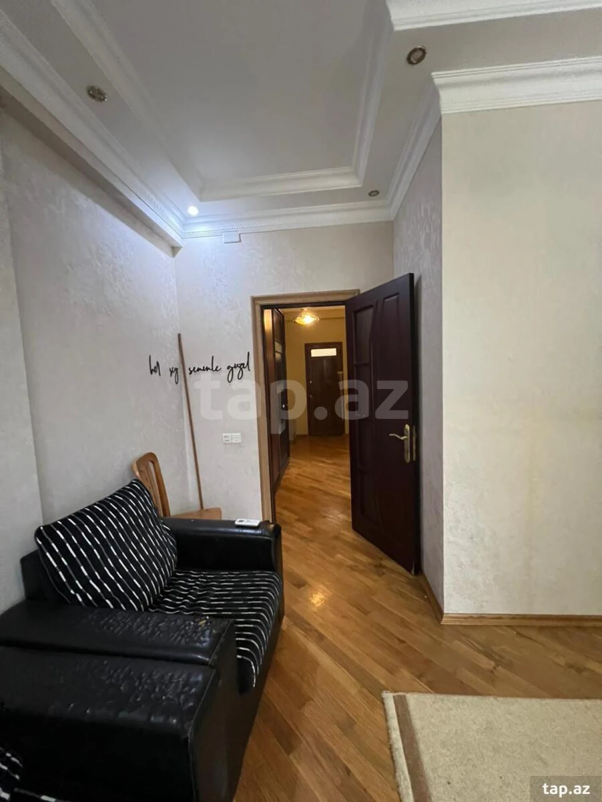 Kirayə verilir 2 otaqlı yeni tikili 75 m²