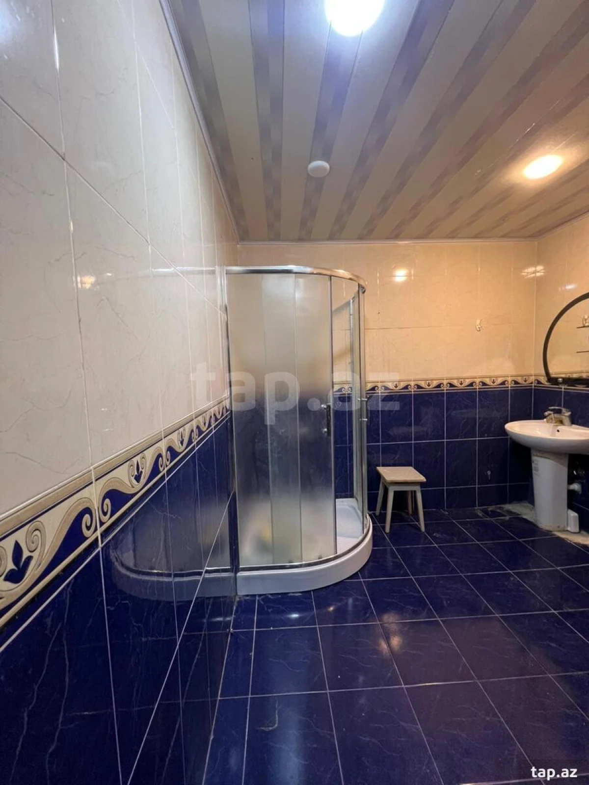 Kirayə verilir 2 otaqlı yeni tikili 75 m²