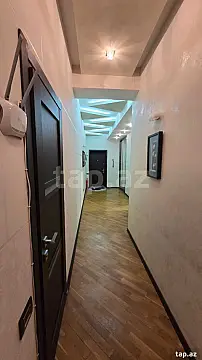 Kirayə verilir 3 otaqlı yeni tikili 150 m²