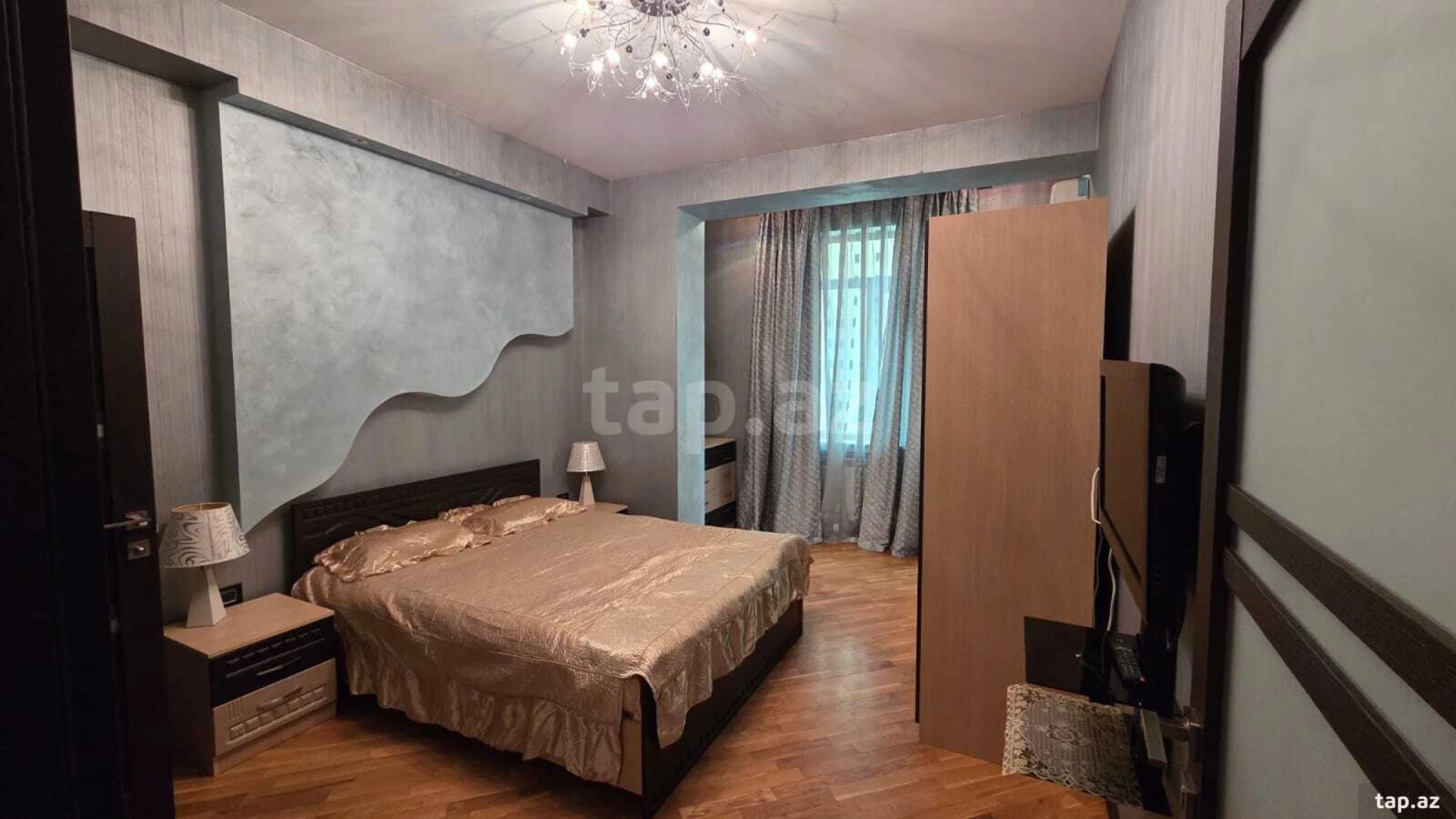 Kirayə verilir 3 otaqlı yeni tikili 150 m²