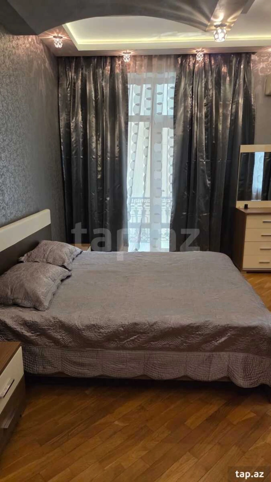 Kirayə verilir 3 otaqlı yeni tikili 150 m²