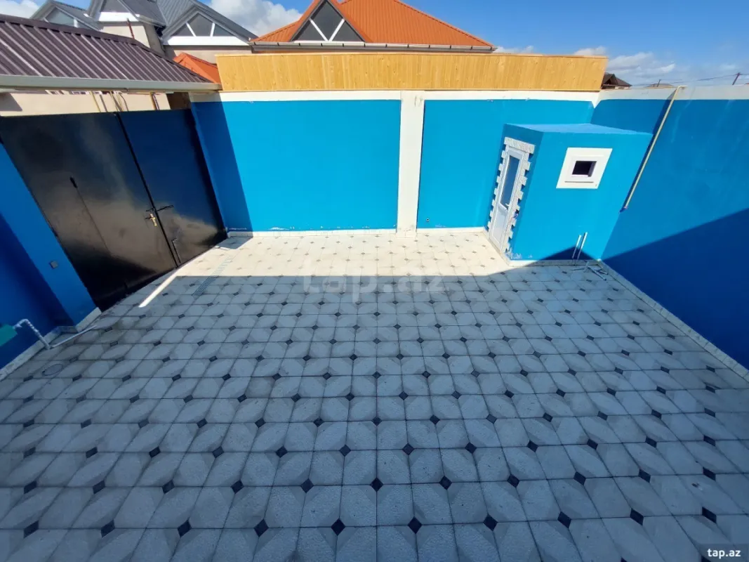 Satılır 3 otaqlı həyət evi 200 m²