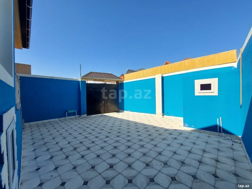 Satılır 3 otaqlı həyət evi 200 m²