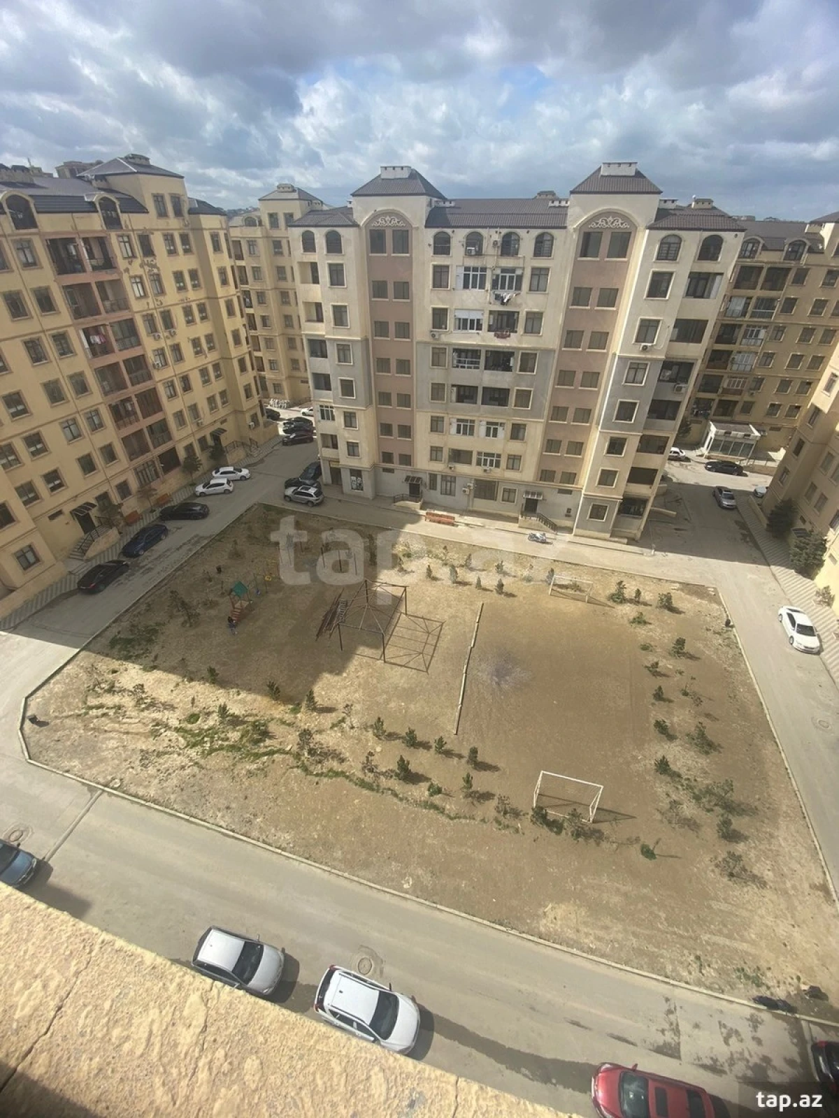 Satılır 3 otaqlı yeni tikili 70 m²