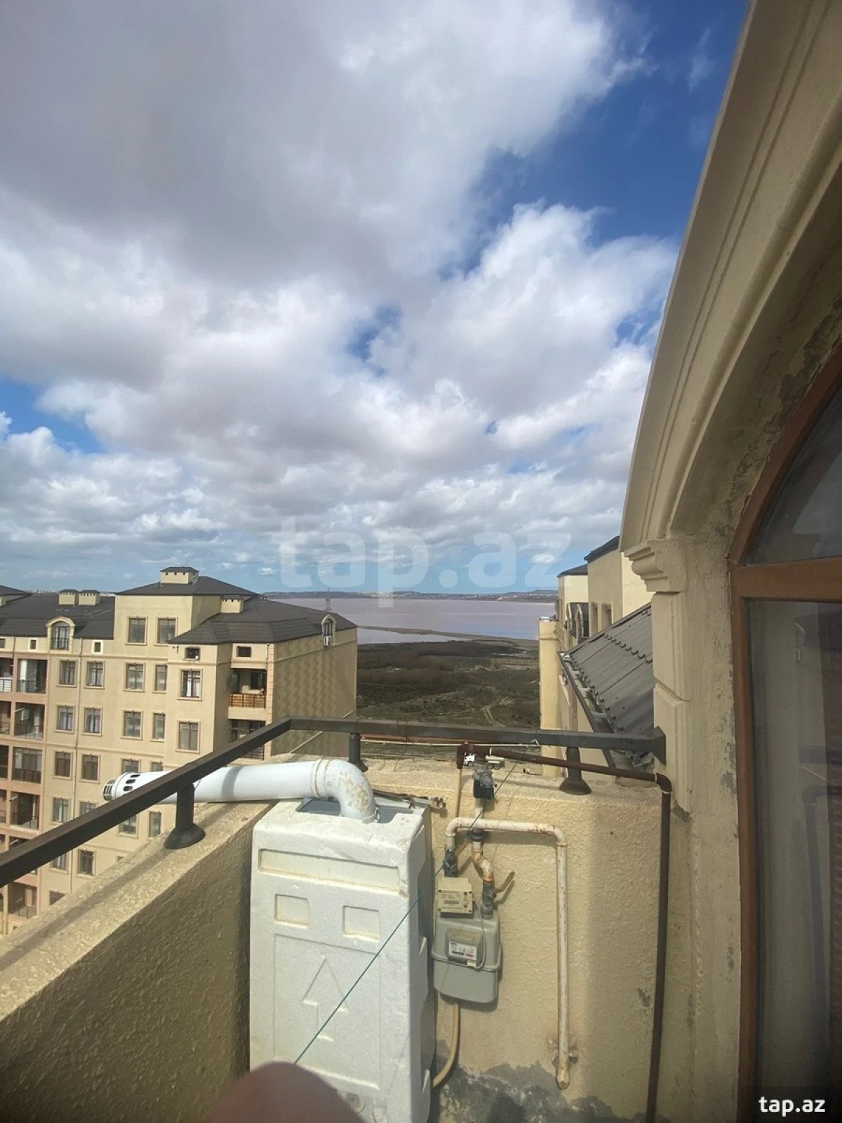 Satılır 3 otaqlı yeni tikili 70 m²