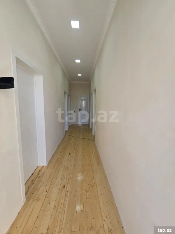 Satılır 4 otaqlı həyət evi