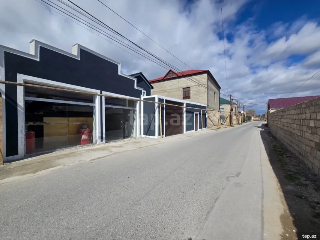 Satılır 4 otaqlı həyət evi